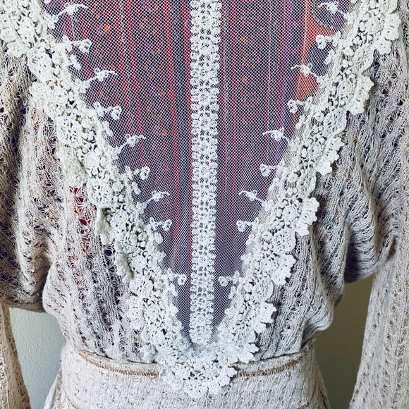 Nick & Mo Cream Lace Embroidered Sweater Cardigan - Picture 5 of 9
